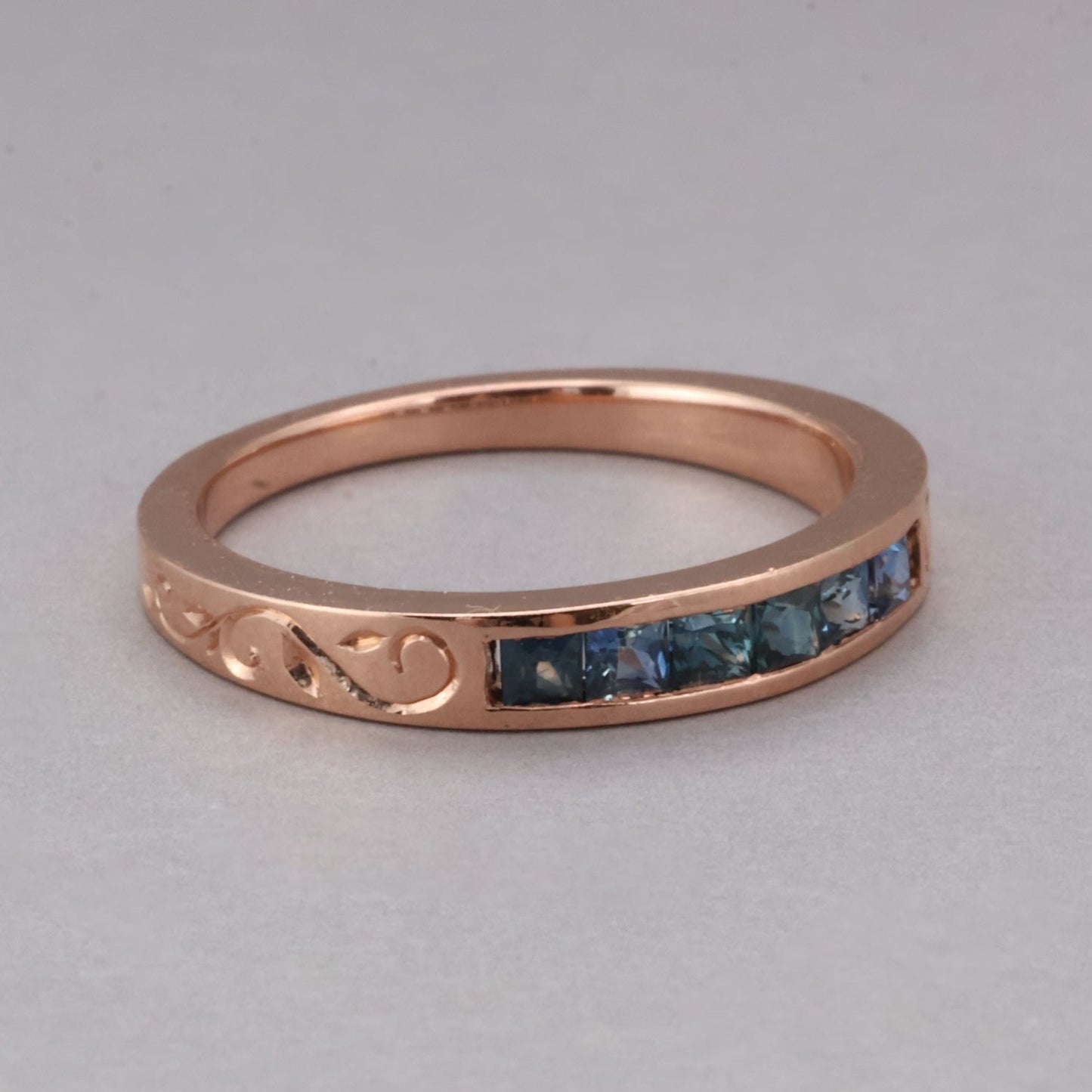 Flora Band