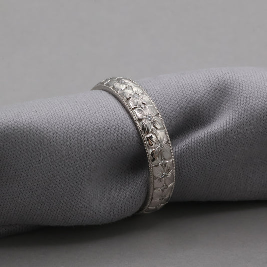 Dahlia Band in Platinum