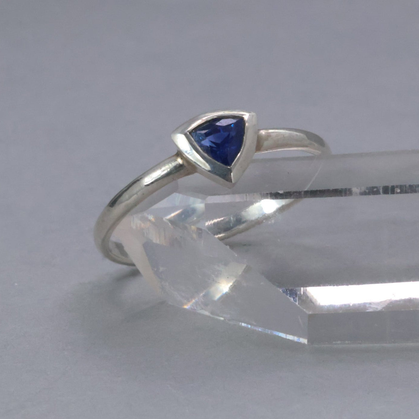 Sapphire Bezel Stacker (Trillion)